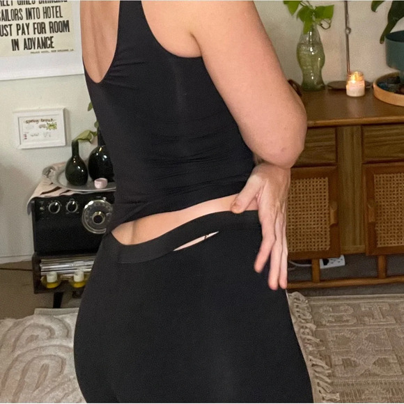 Half mesh black cotton high rise leggings Sz medium/large - Picture 5 of 8